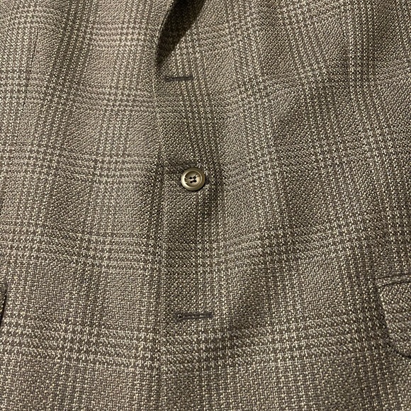 Men’s tweed sport coat, missing 2 buttons, size 52T - Picture 2 of 2